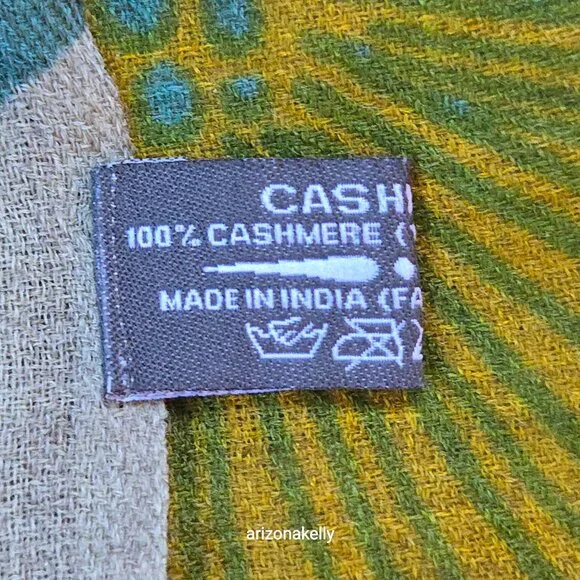 NWOT Cashmere Scarf Retro Scandinavian Design - Picture 8 of 14